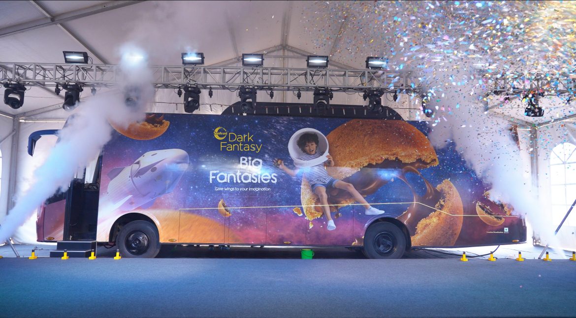 SunfeastDark Fantasy’s Big Fantasies Spaceship’ Lands in Mumbai to commemorate National Science Day