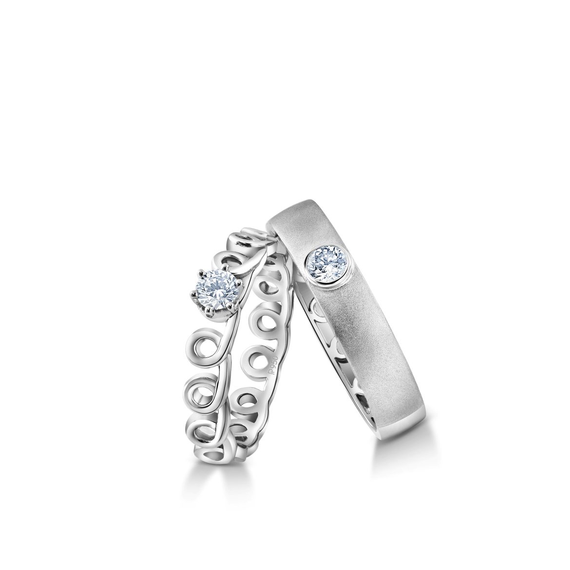 WHEN YOUR LOVE SPEAKS ITS OWN LANGUAGE, SEAL IT WITH PLATINUM LOVE BANDS