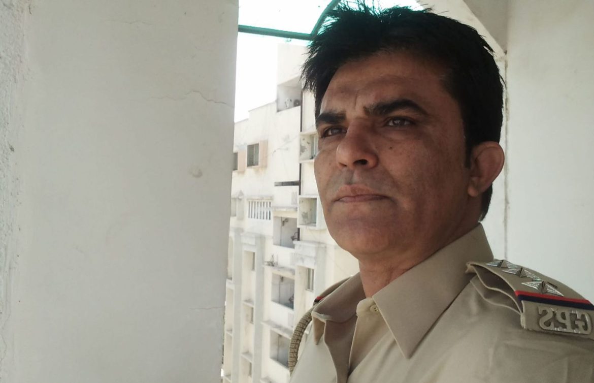 Police Inspector Booked for Molesting Student in Gandhinagar Lift