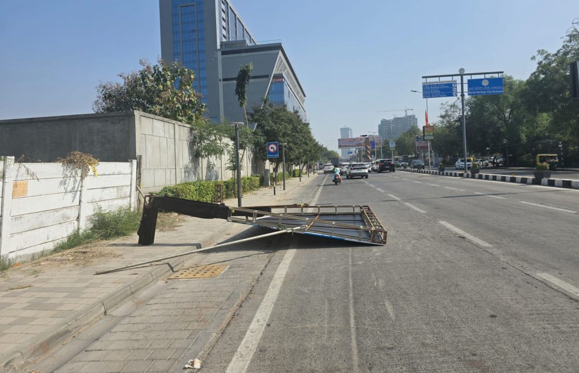 Two riders injured as Commonwealth Games banner collapses in Ahmedabad