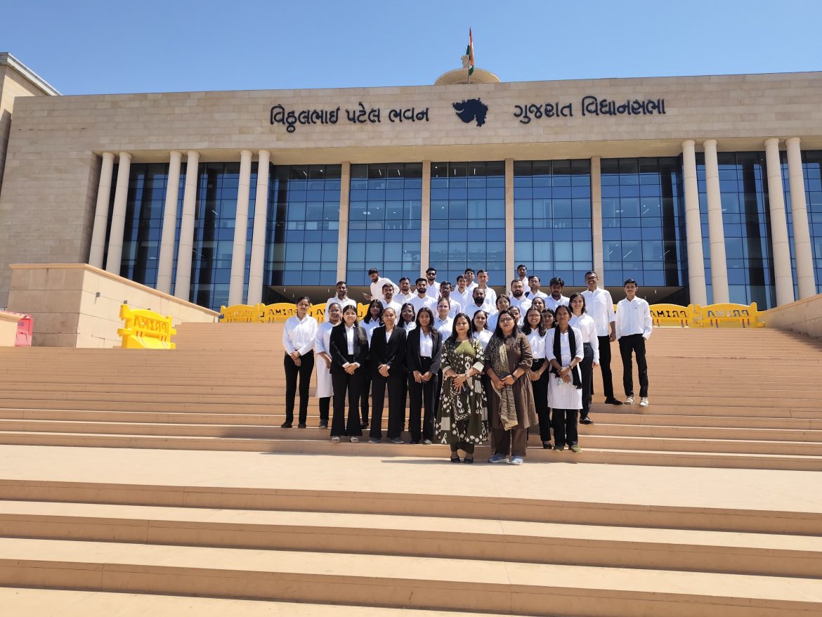 D.T. Law College organises an educational visit to the Gujarat Legislative Assembly