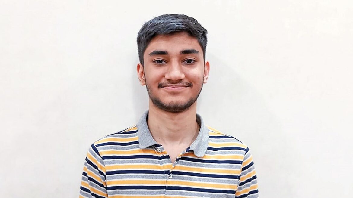 JEE-Mains Results: Rajkot Student Secures Perfect 100 Percentile