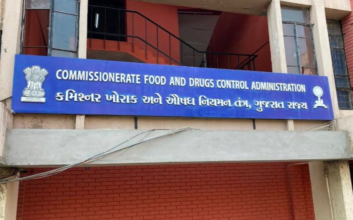 Gujarat Orders Hotels, Restaurants to Declare Real Paneer or Analogue Use