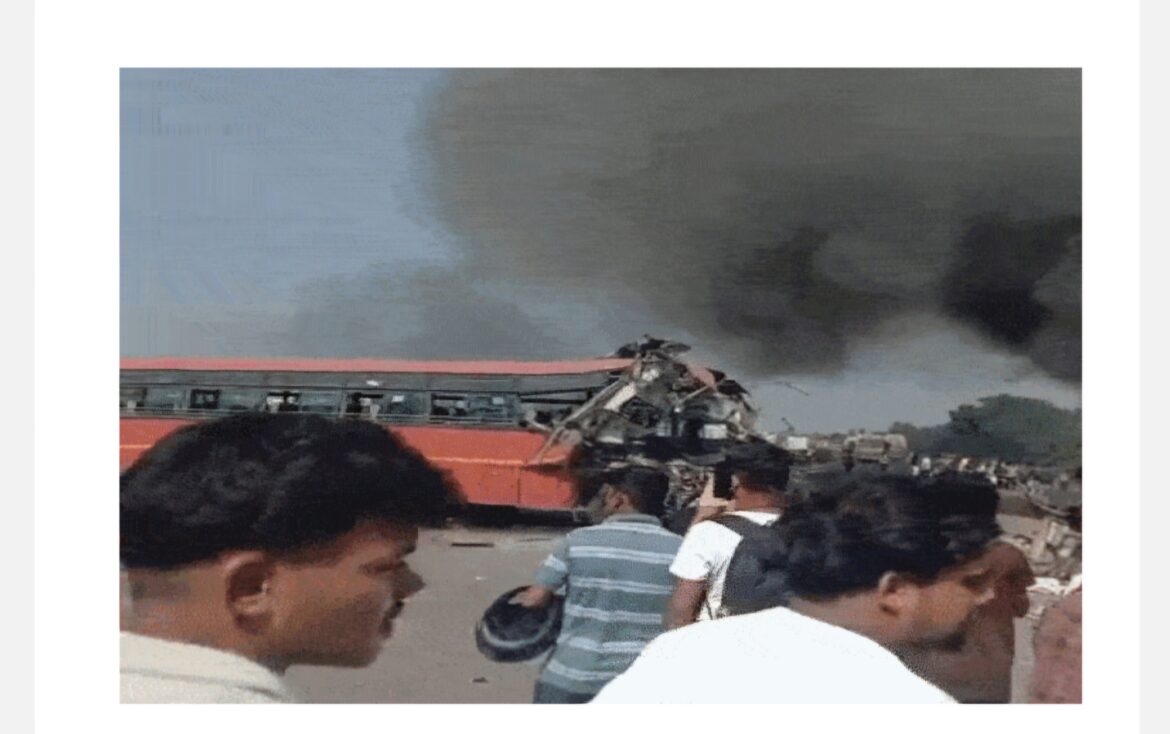 7 dead as two buses collide near Bardoli, one catches fire after overturning