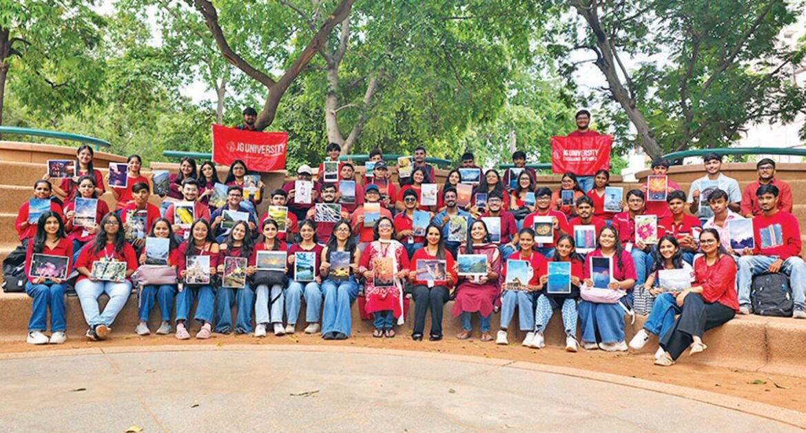 JG University Students Learn Photography at Parimal Garden