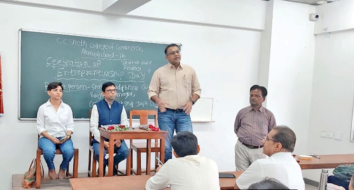 CC Sheth College Hosts Entrepreneurship Session