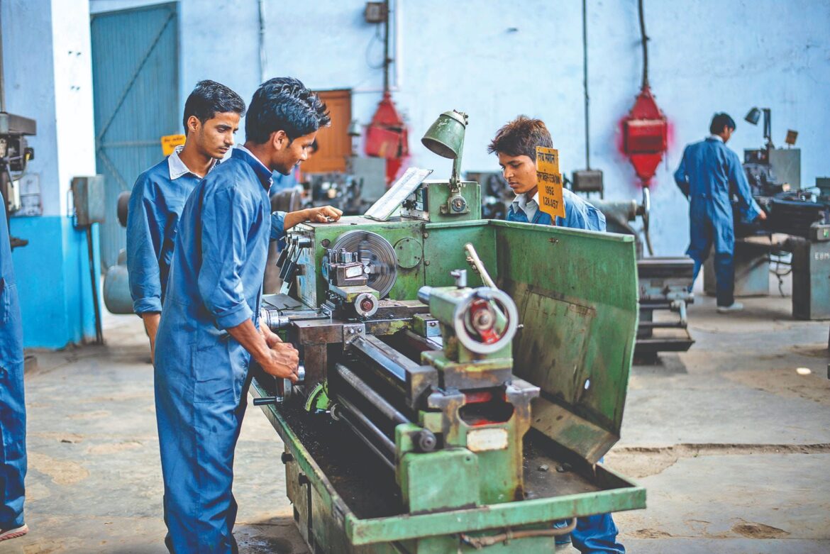 40,000 Engineering Seats Remain Vacant in Gujarat, Computer Science Worst-Hit