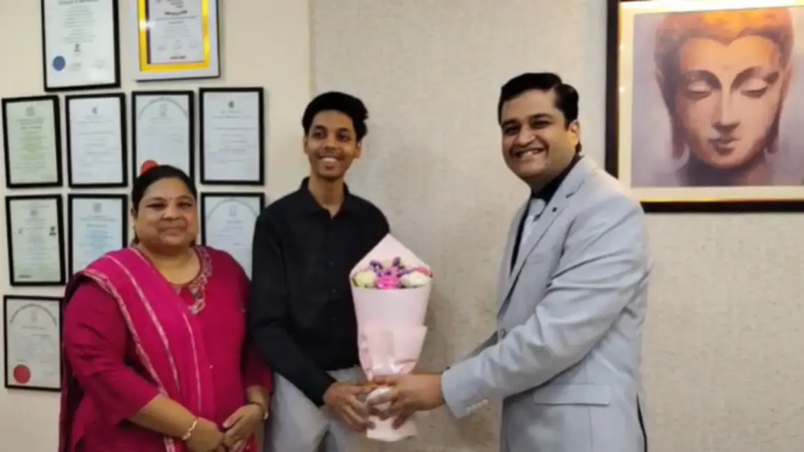 Surat Student Prem Agarwal Secures AIR 3 in CA Intermediate, Tops Gujarat